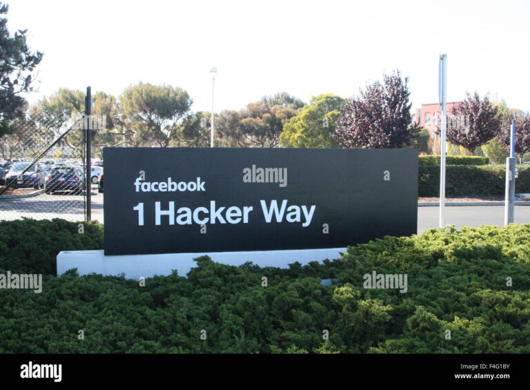 1 Hacker Way: A Hub of Innovation in Menlo Park, CA 94025